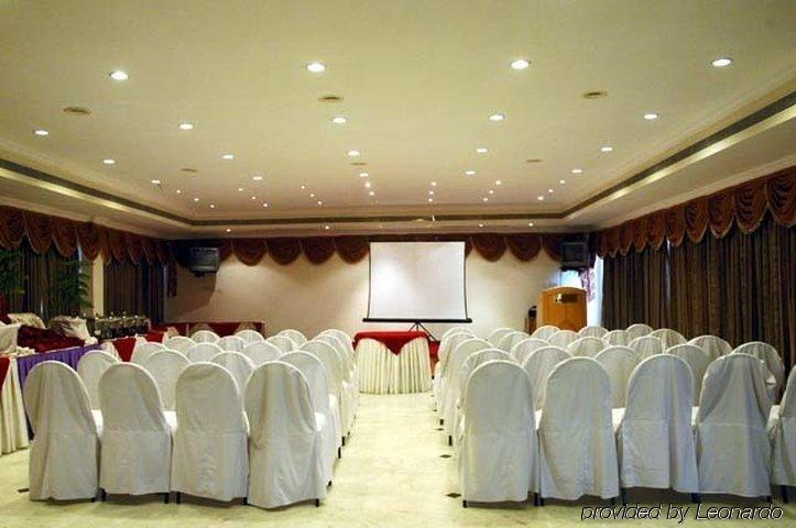Regency Kanchipuram by GRT Hotels Bagian luar foto