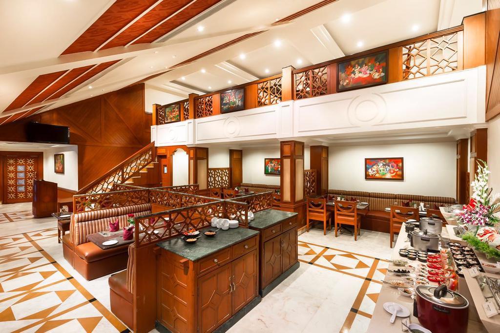 Regency Kanchipuram by GRT Hotels Bagian luar foto